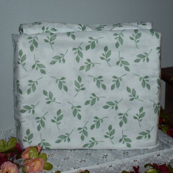 4 Piece Cottagecore White Green Eucalyptus Leaves Bed Sheet Set, Queen Size - Picture 7 of 11